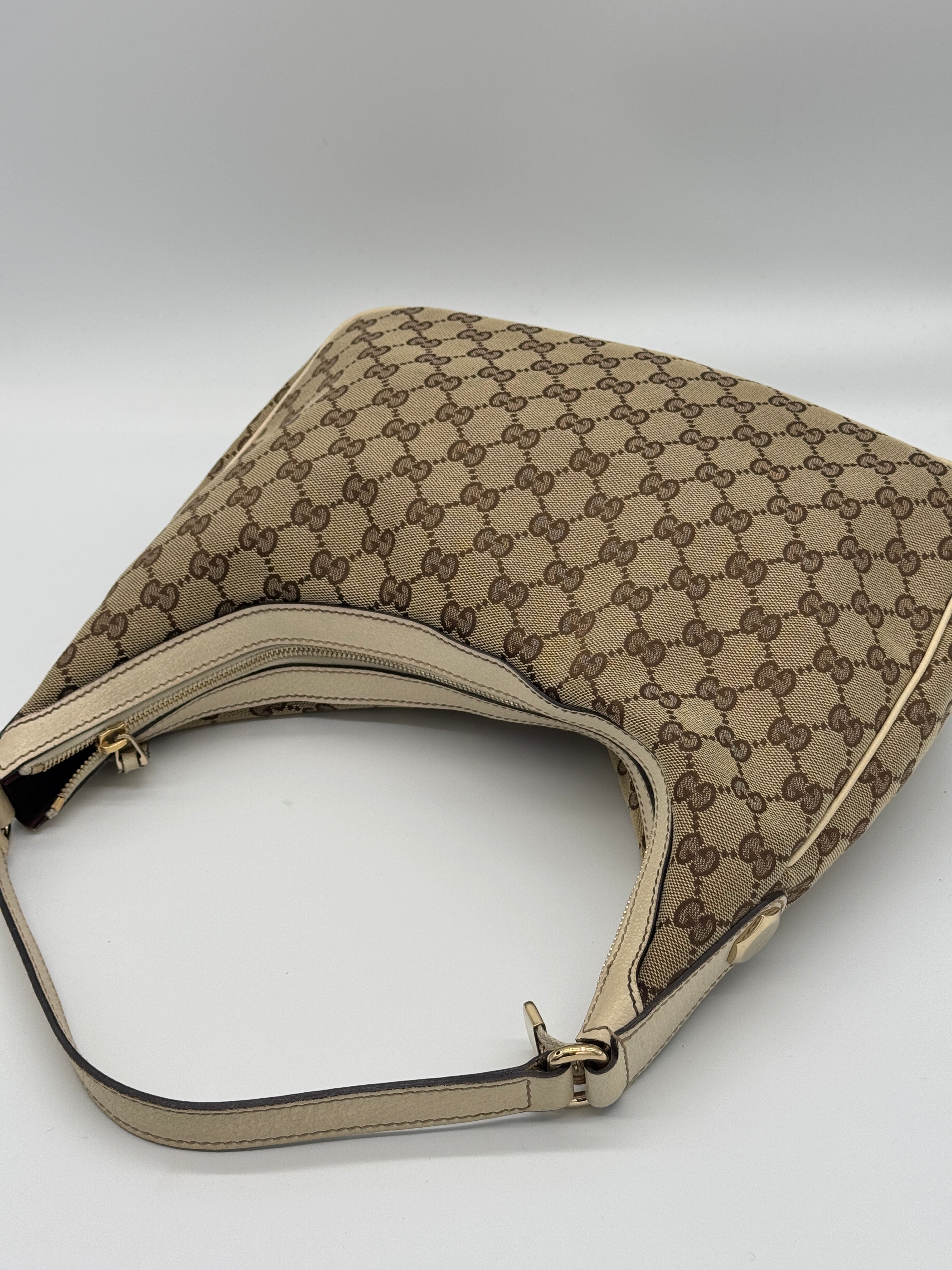 Gucci Charmy Hobo