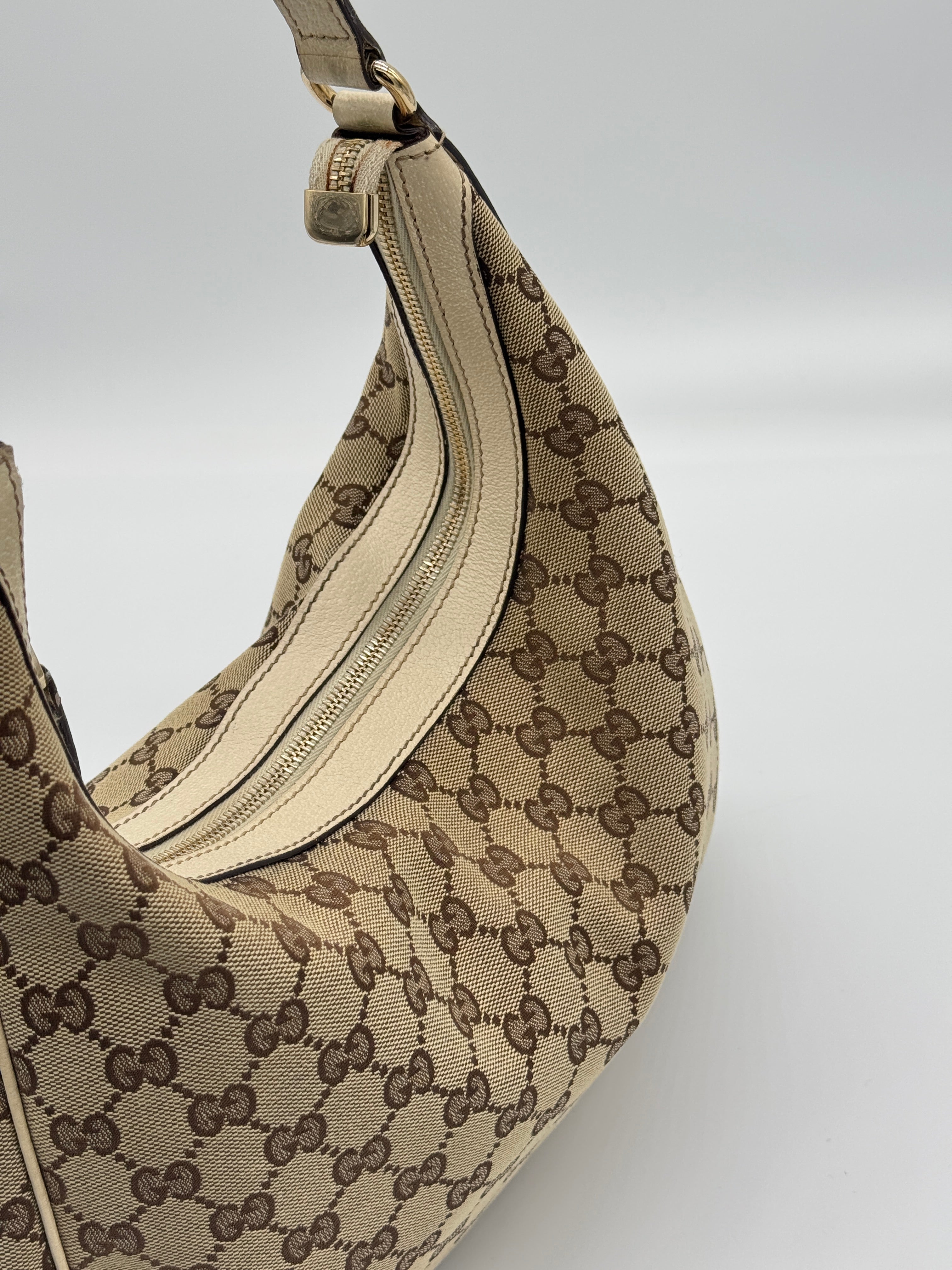 Gucci Charmy Hobo