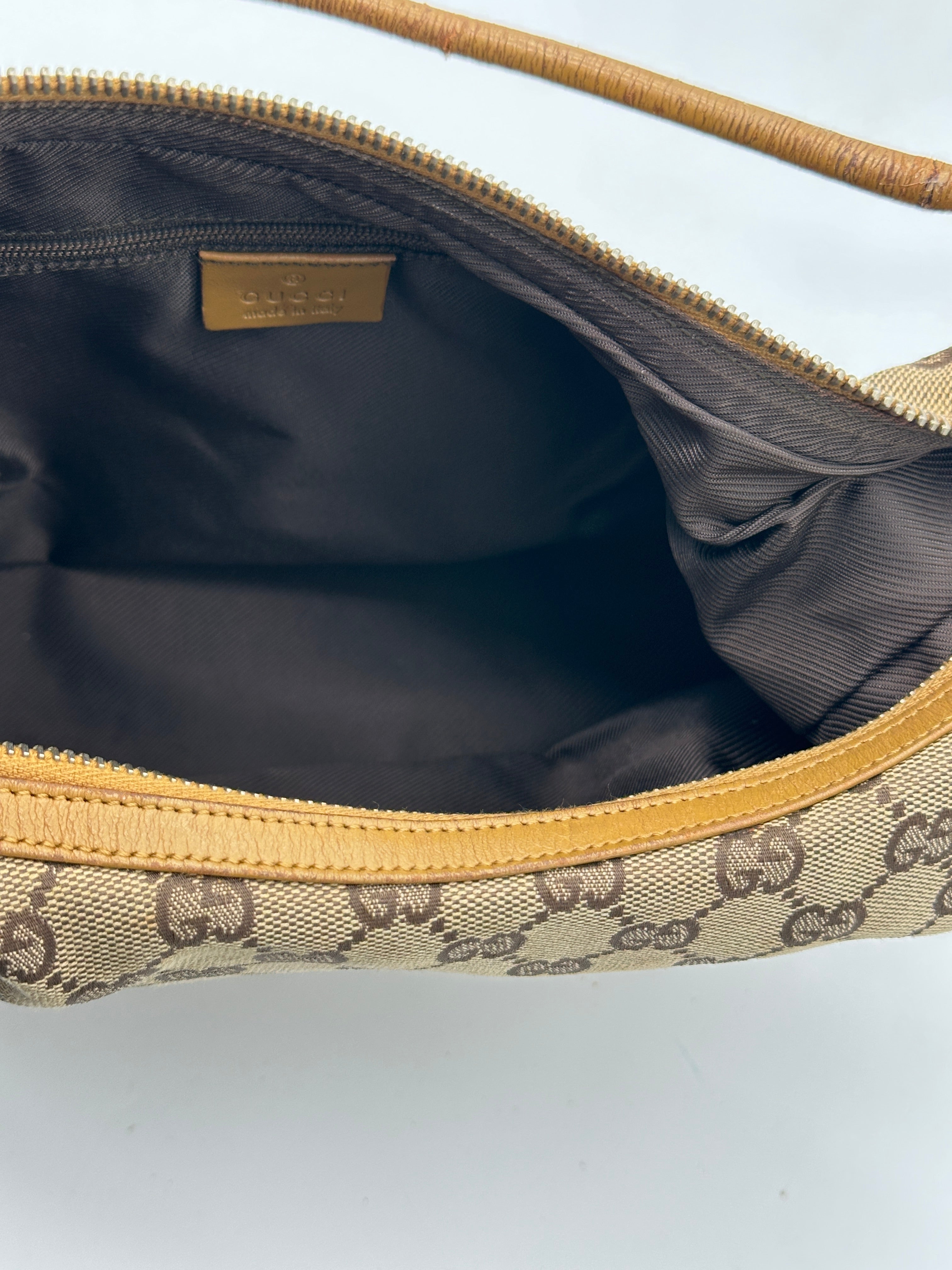 Gucci Clasp Hobo