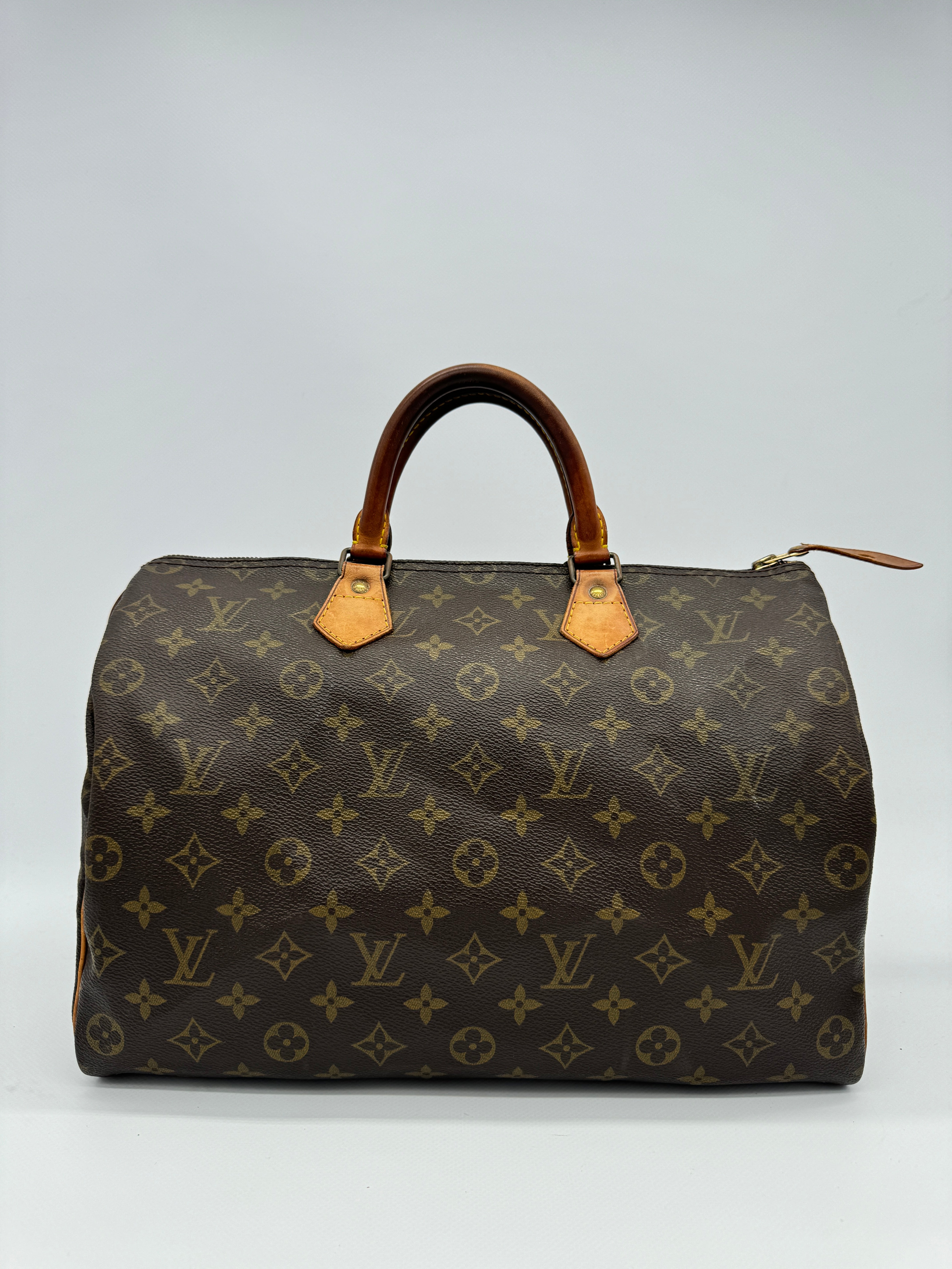 Louis Vuitton Speedy 35