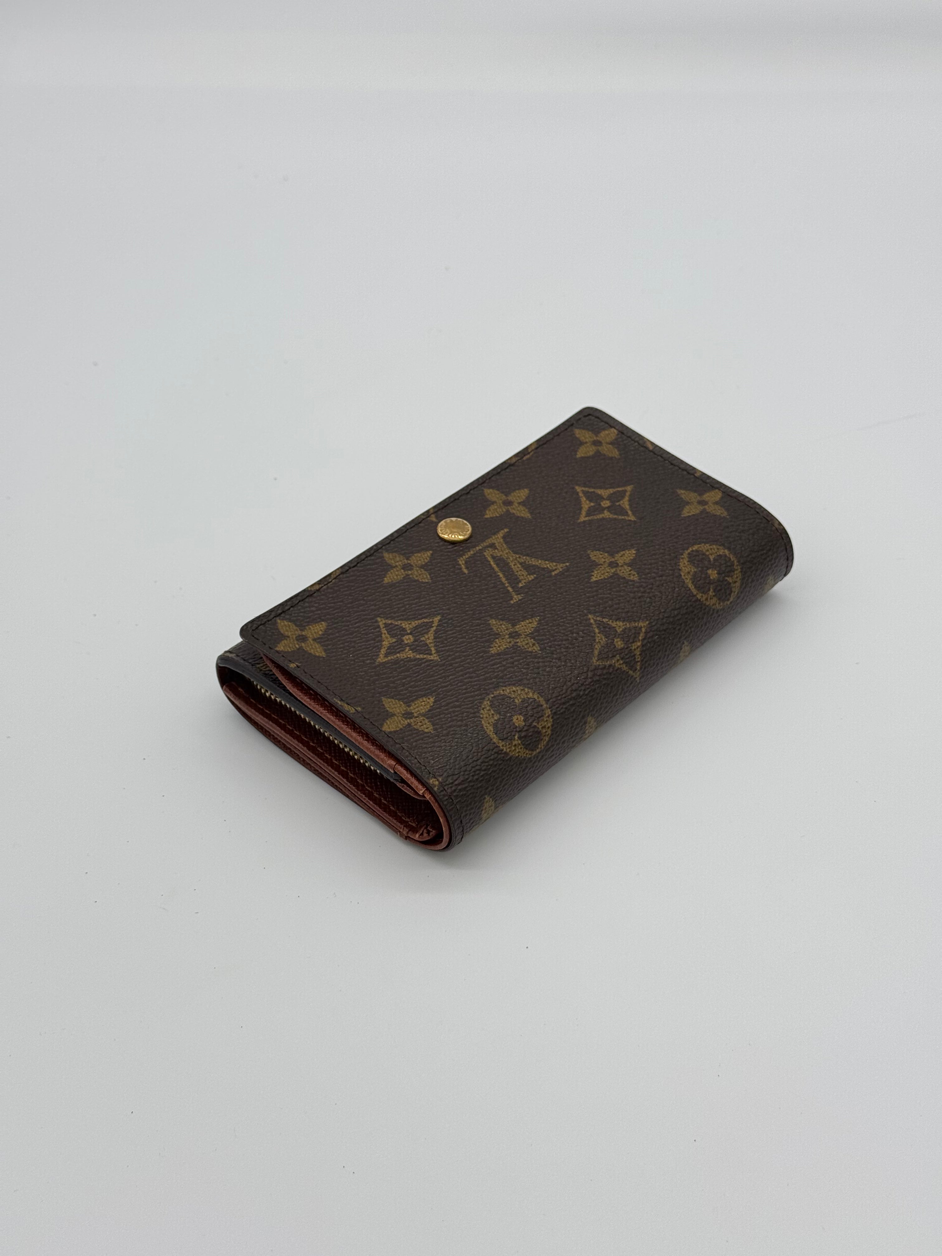 Louis Vuitton Trésor Wallet