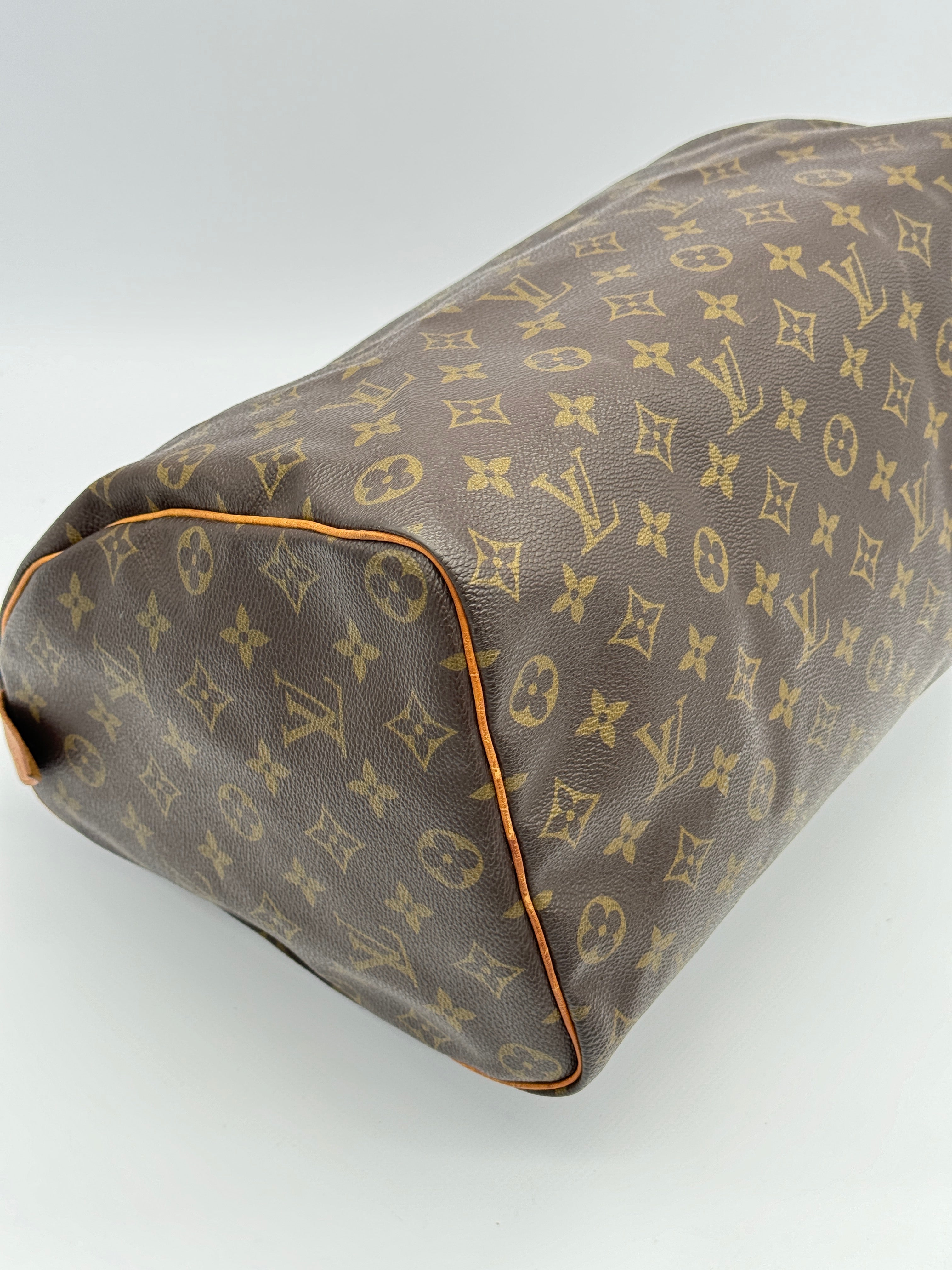 Louis Vuitton Speedy 35