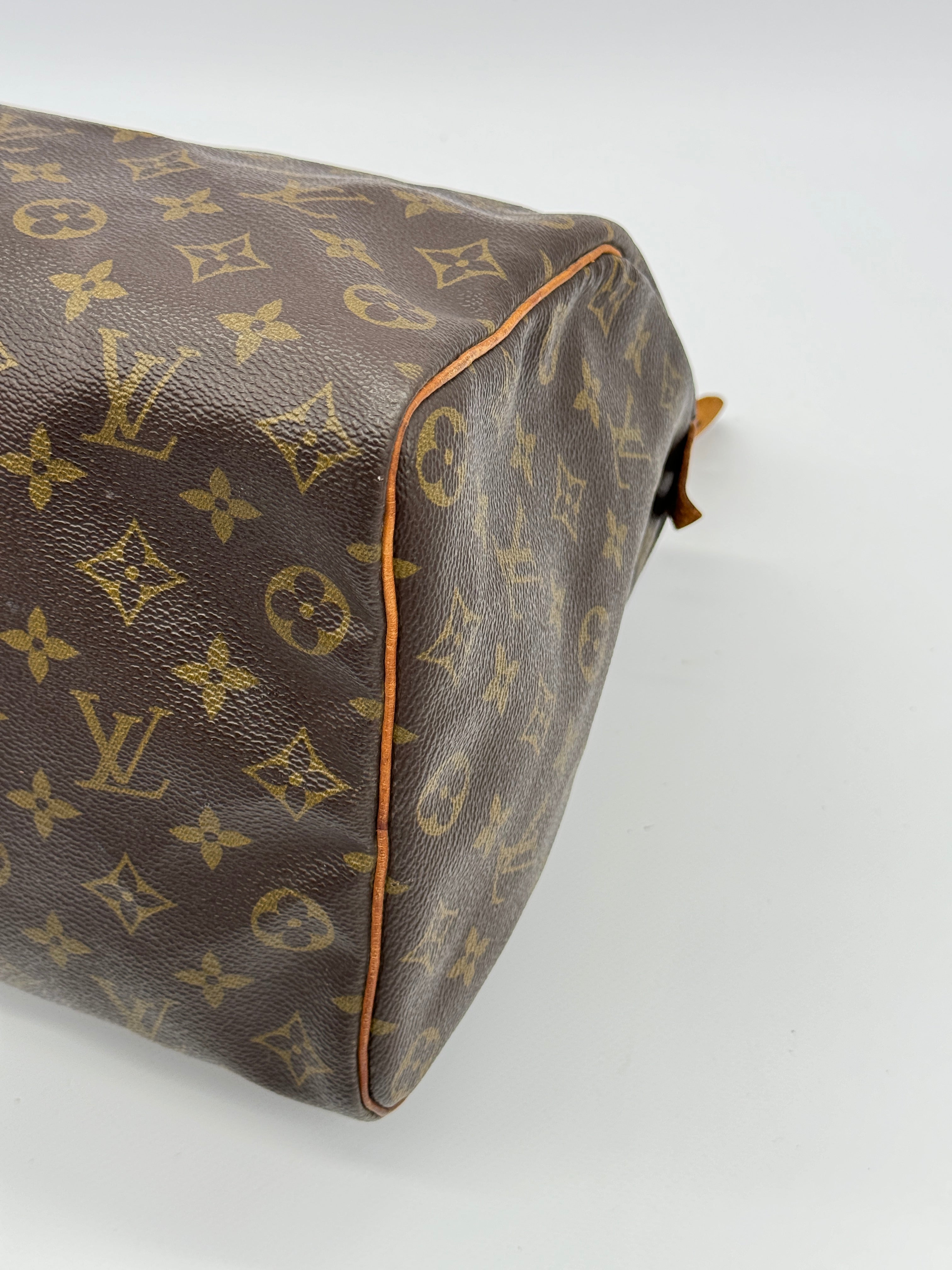 Louis Vuitton Speedy 35