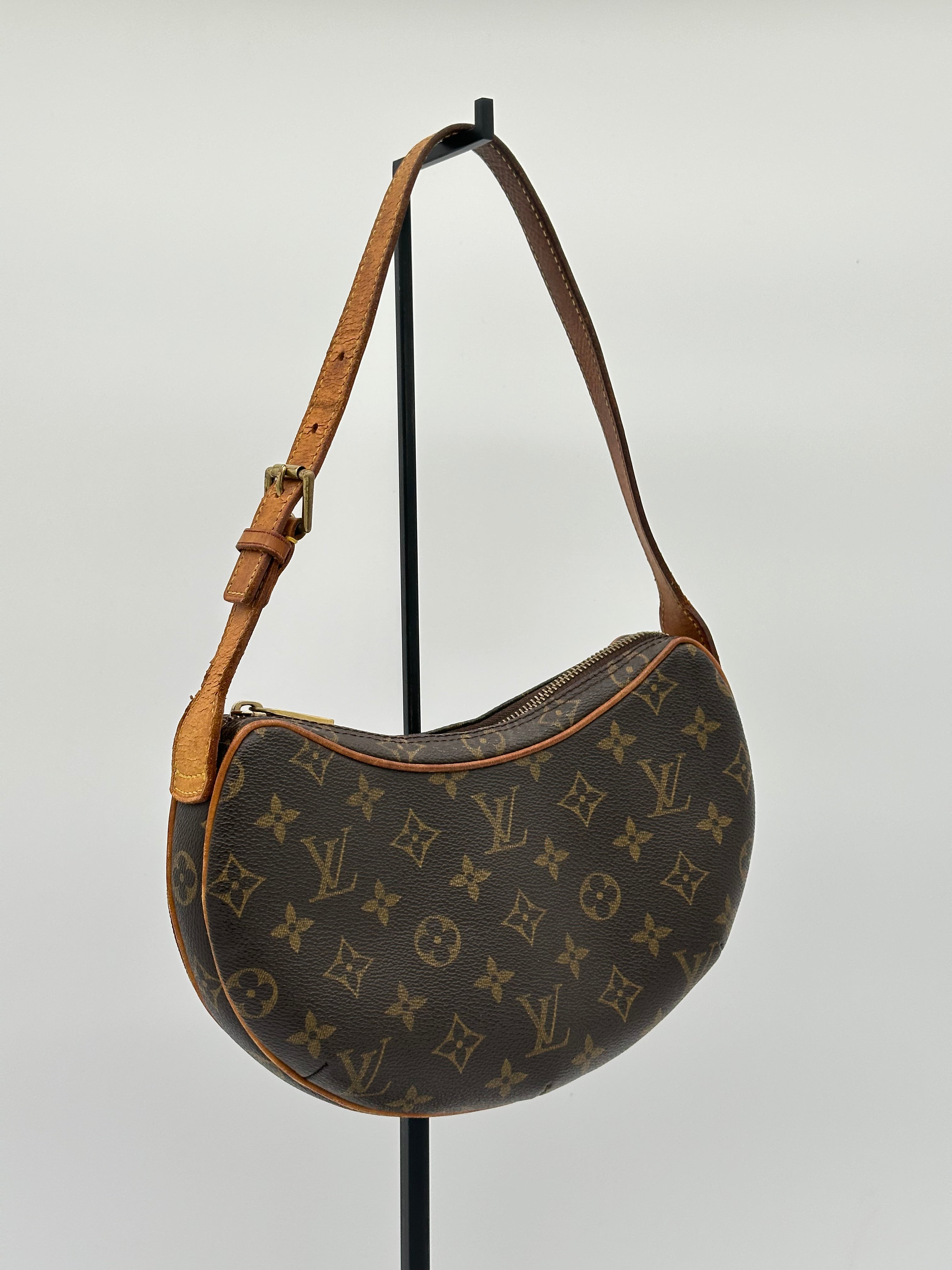 Louis Vuitton Croissant PM