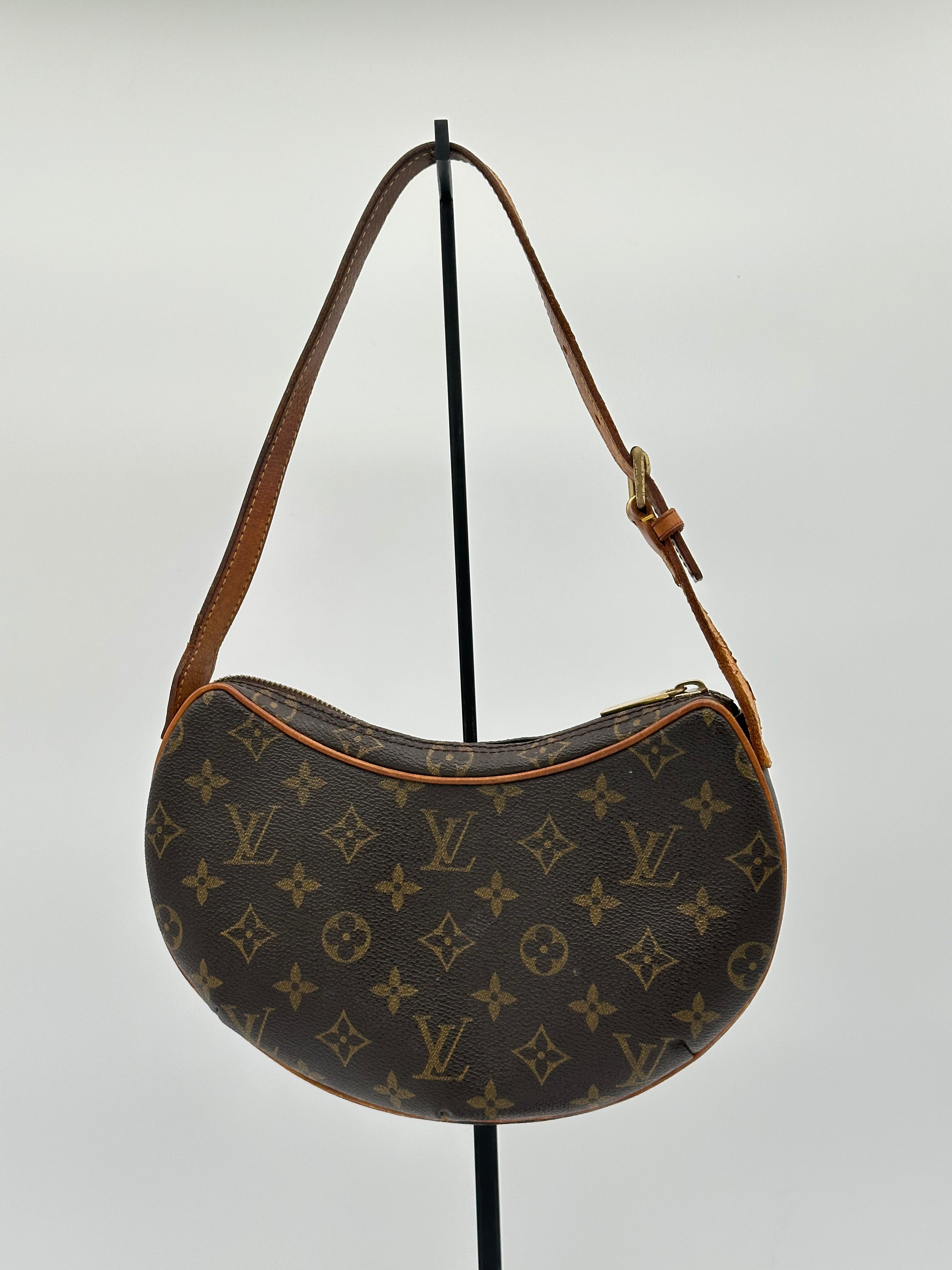 Louis Vuitton Croissant PM