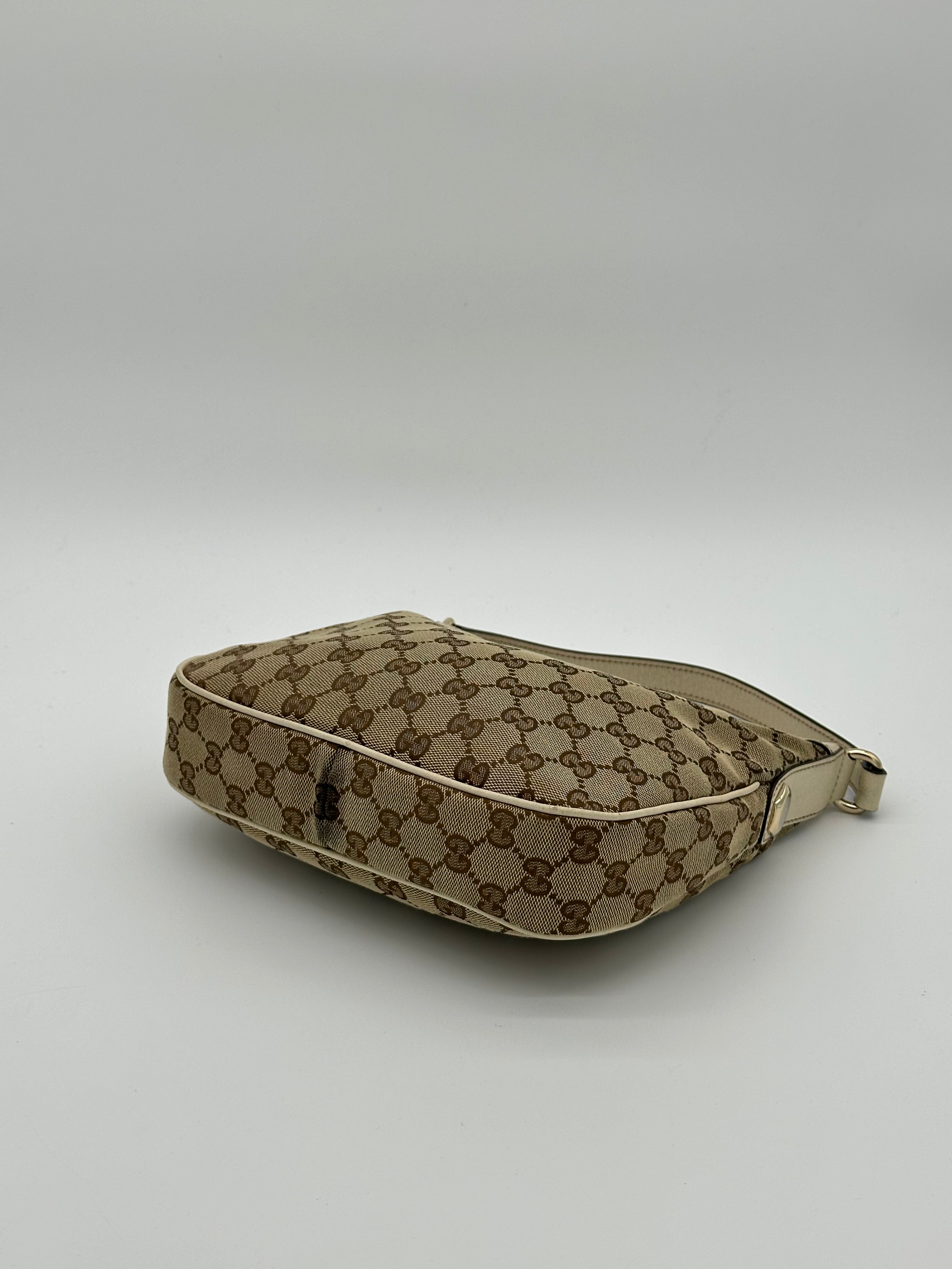 Gucci Small Charmy Hobo