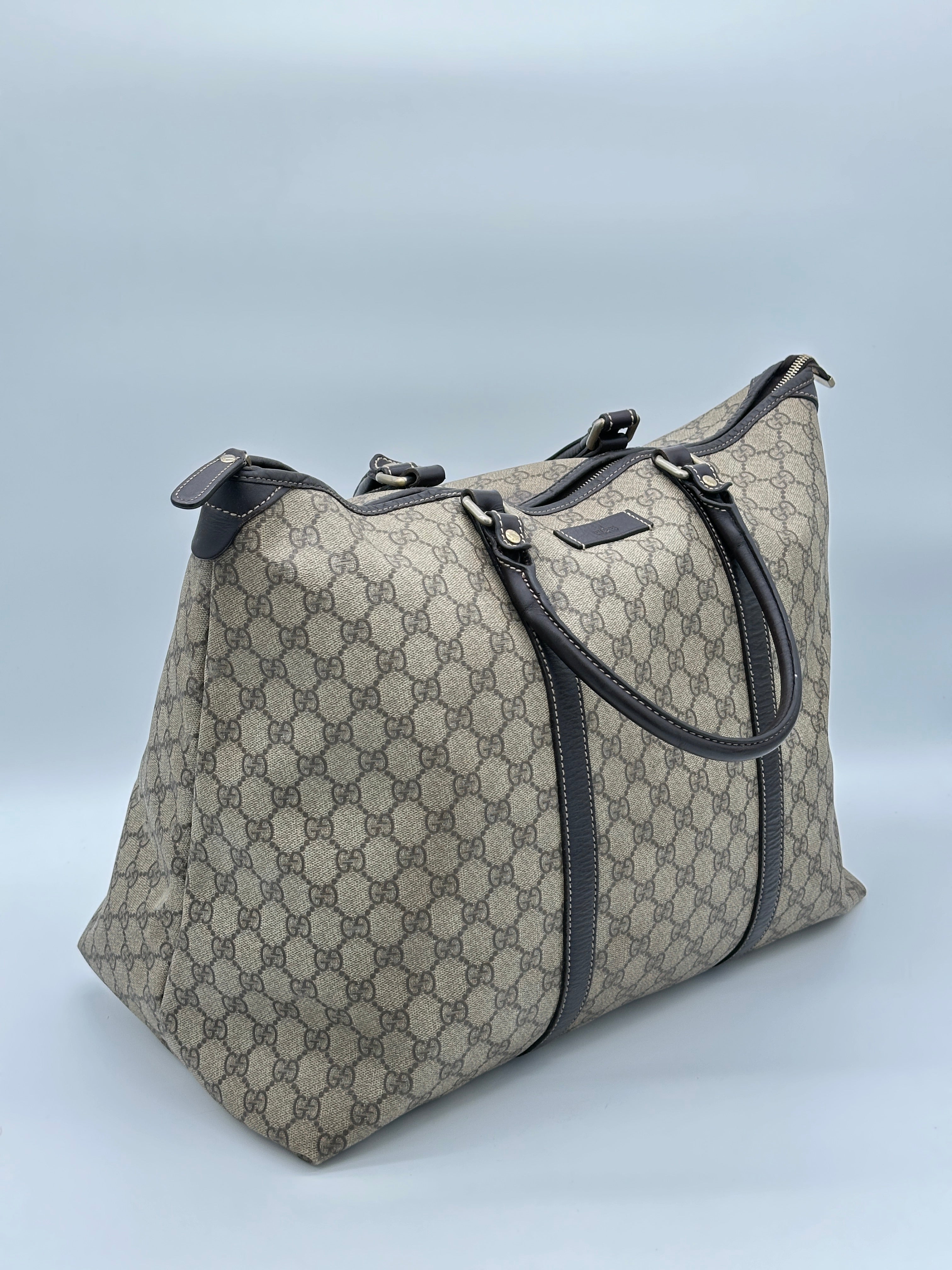 Gucci GG Supreme Tote Bag