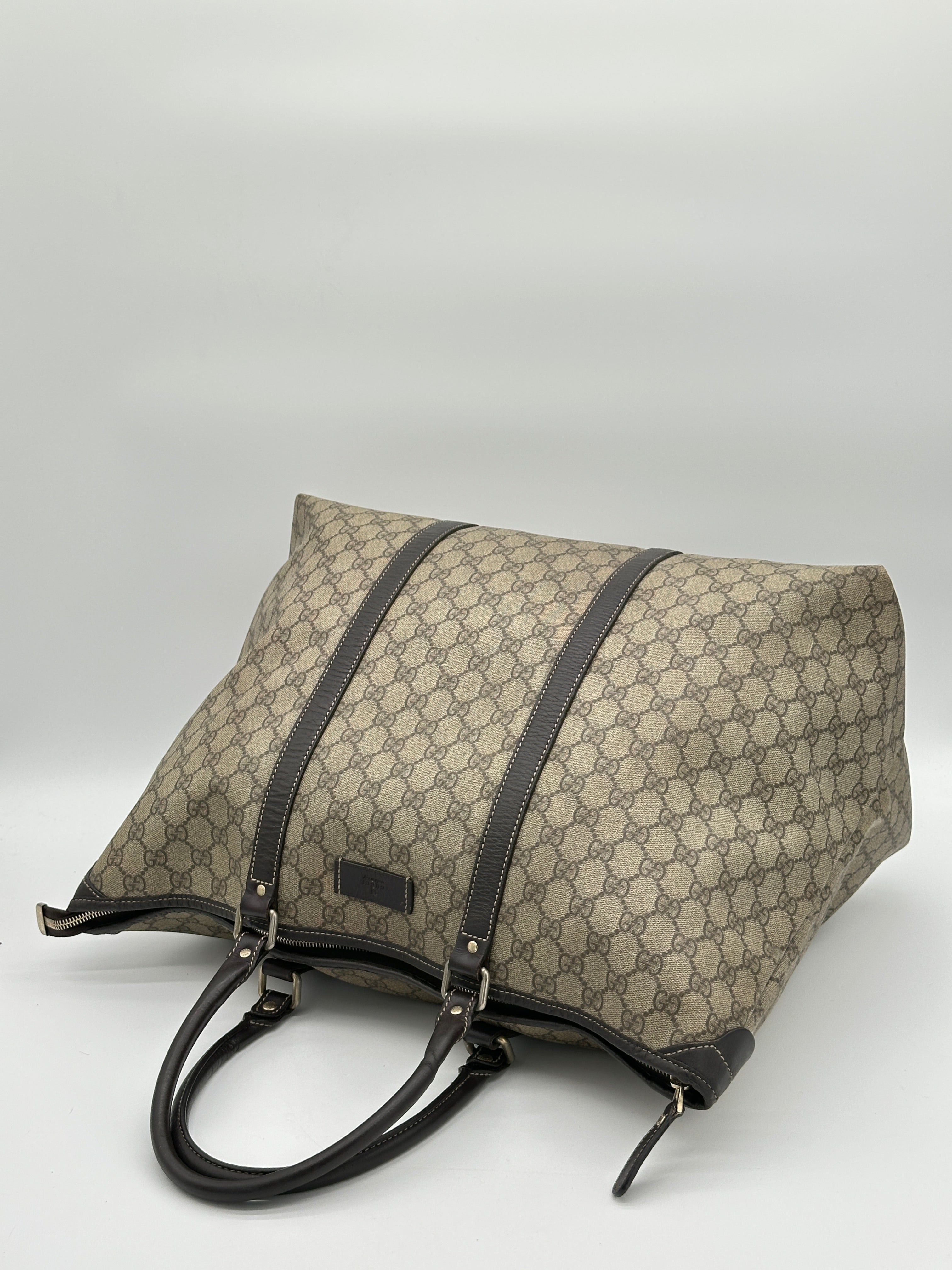 Gucci GG Supreme Tote Bag