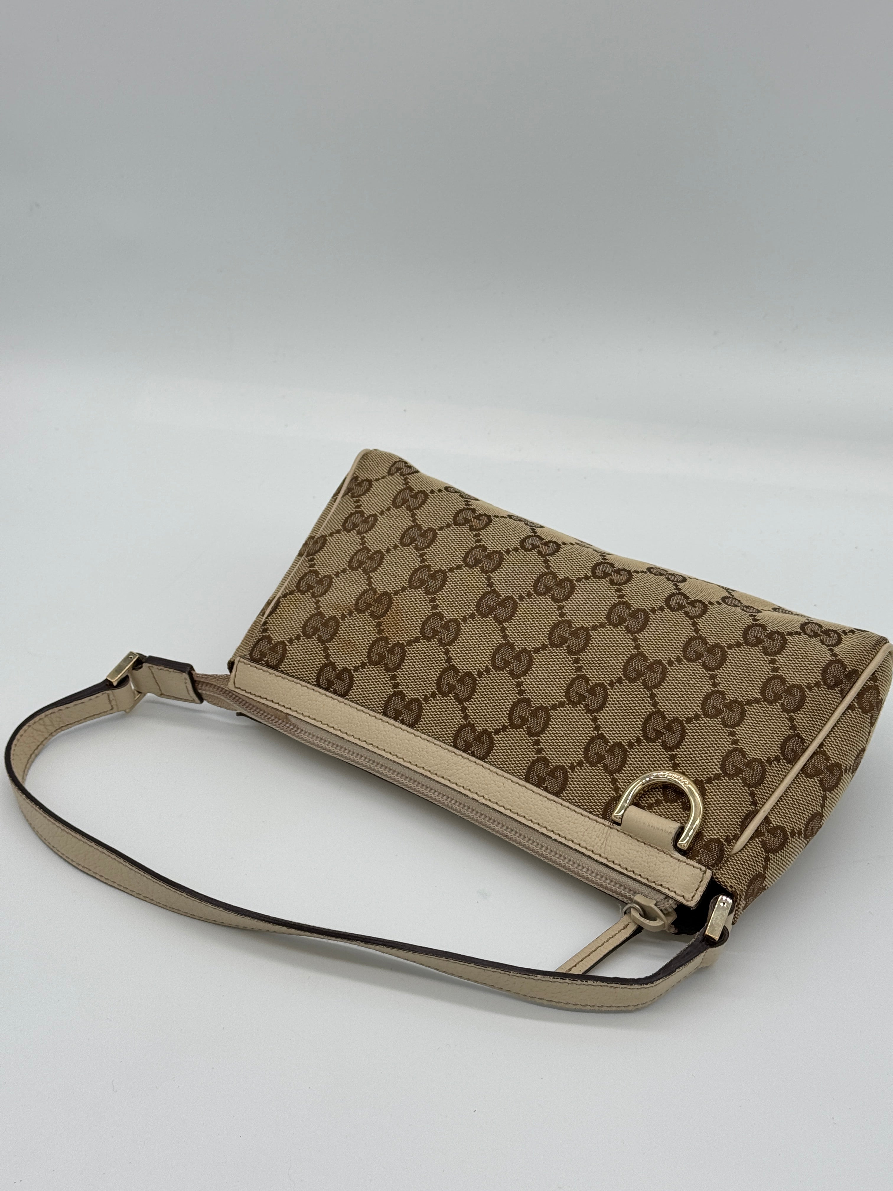 Gucci D-Ring Pochette