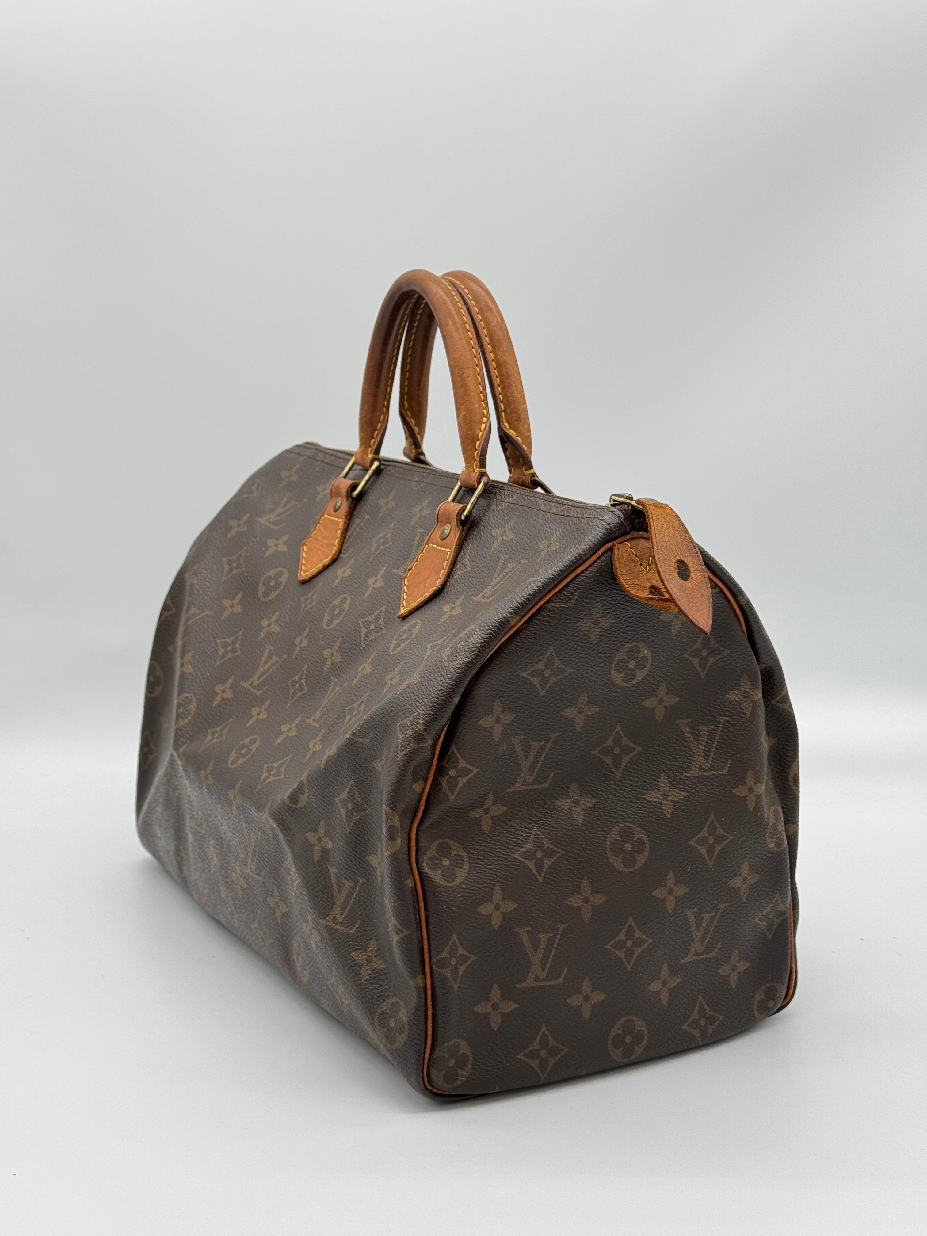 Louis Vuitton Speedy 35