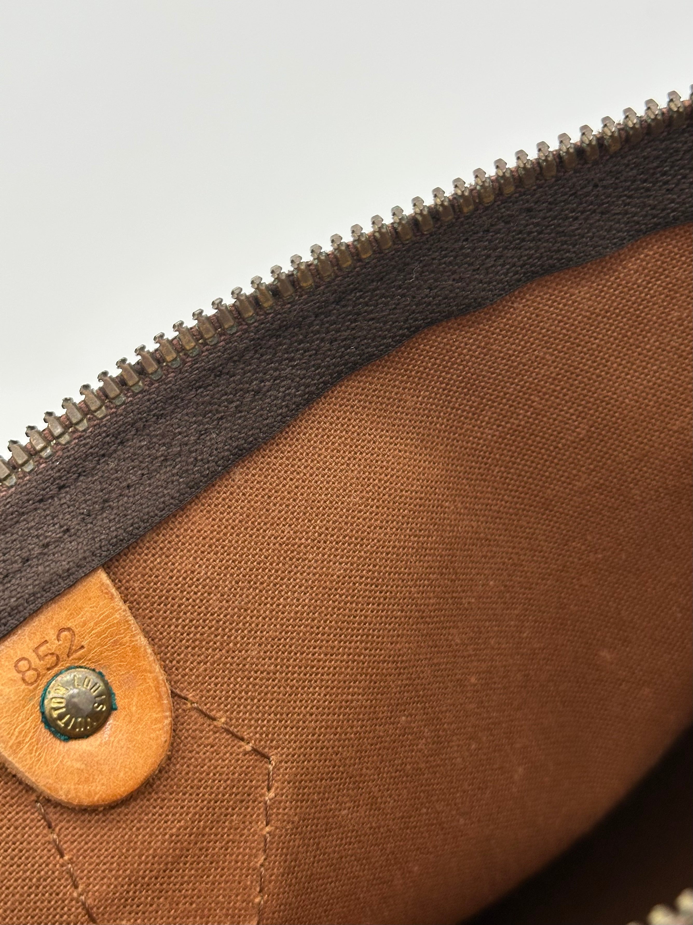 Louis Vuitton Speedy 30