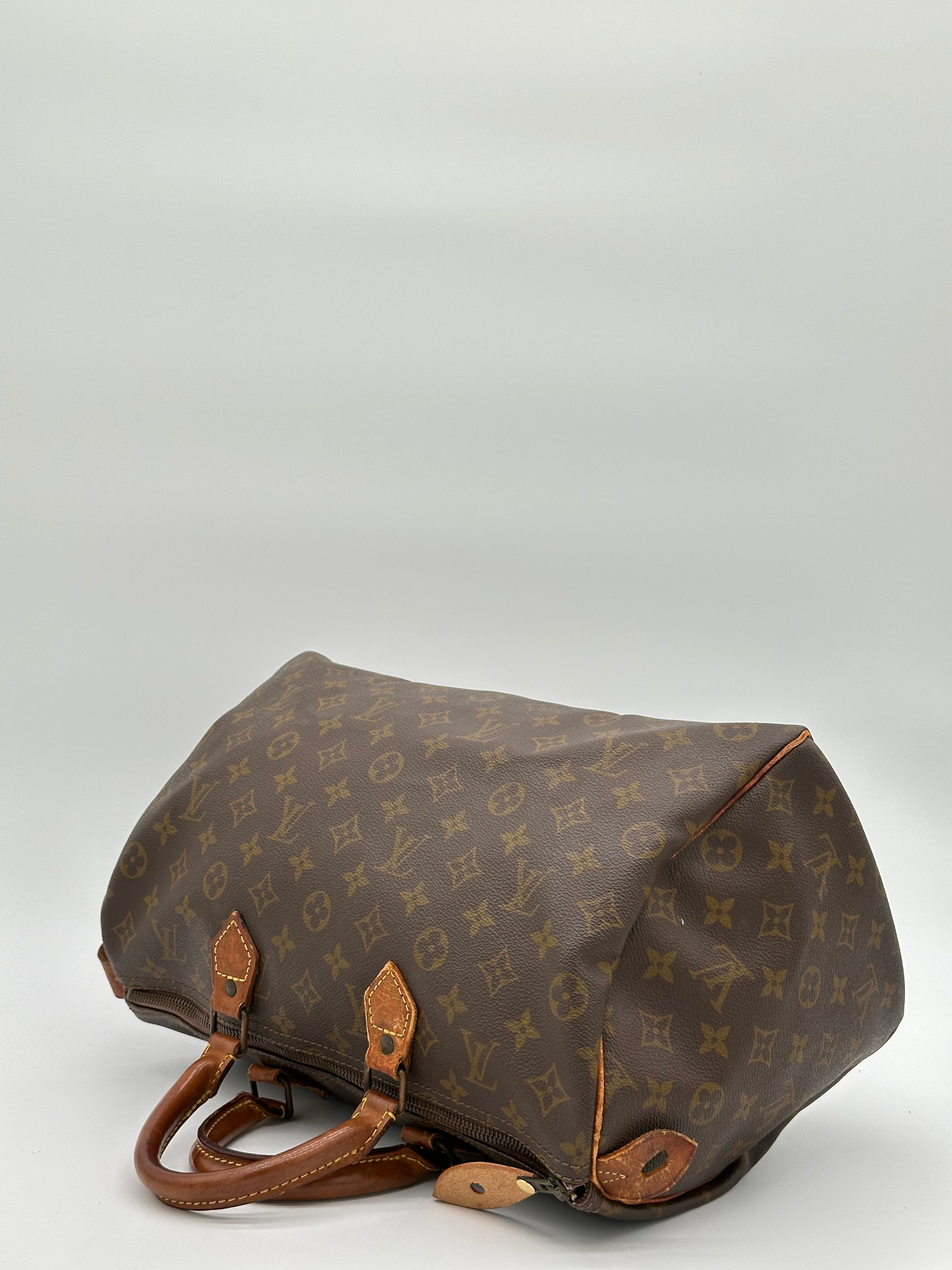 Louis Vuitton Speedy 35