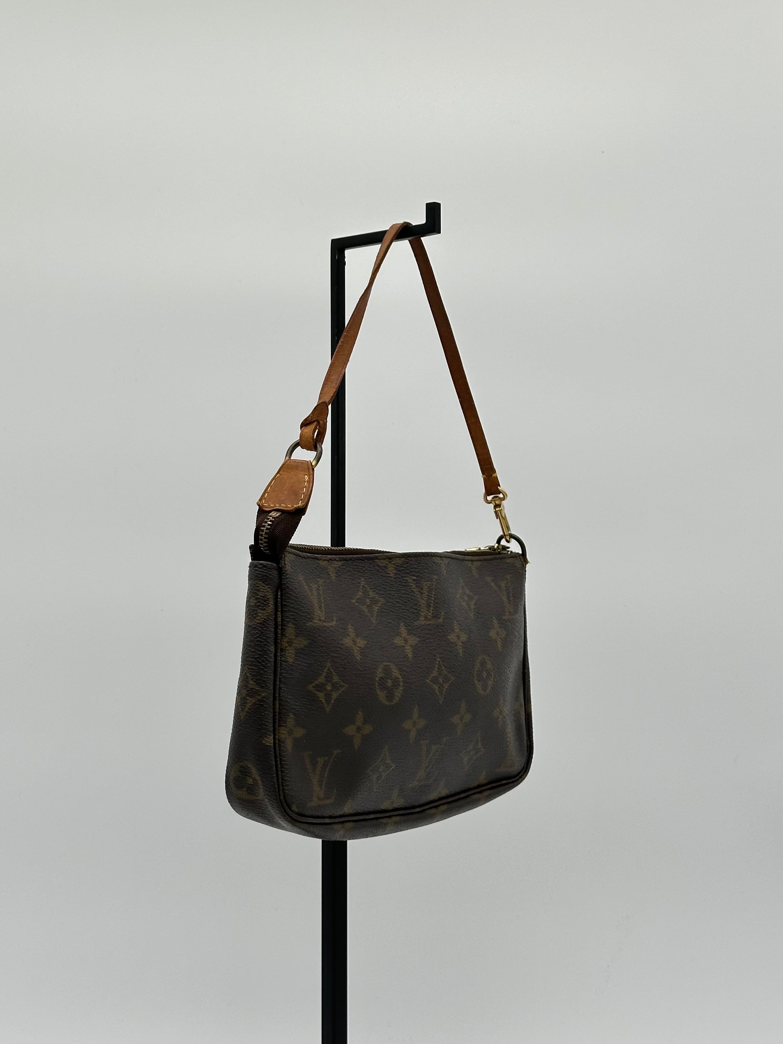 Louis Vuitton Pochette Accessoires