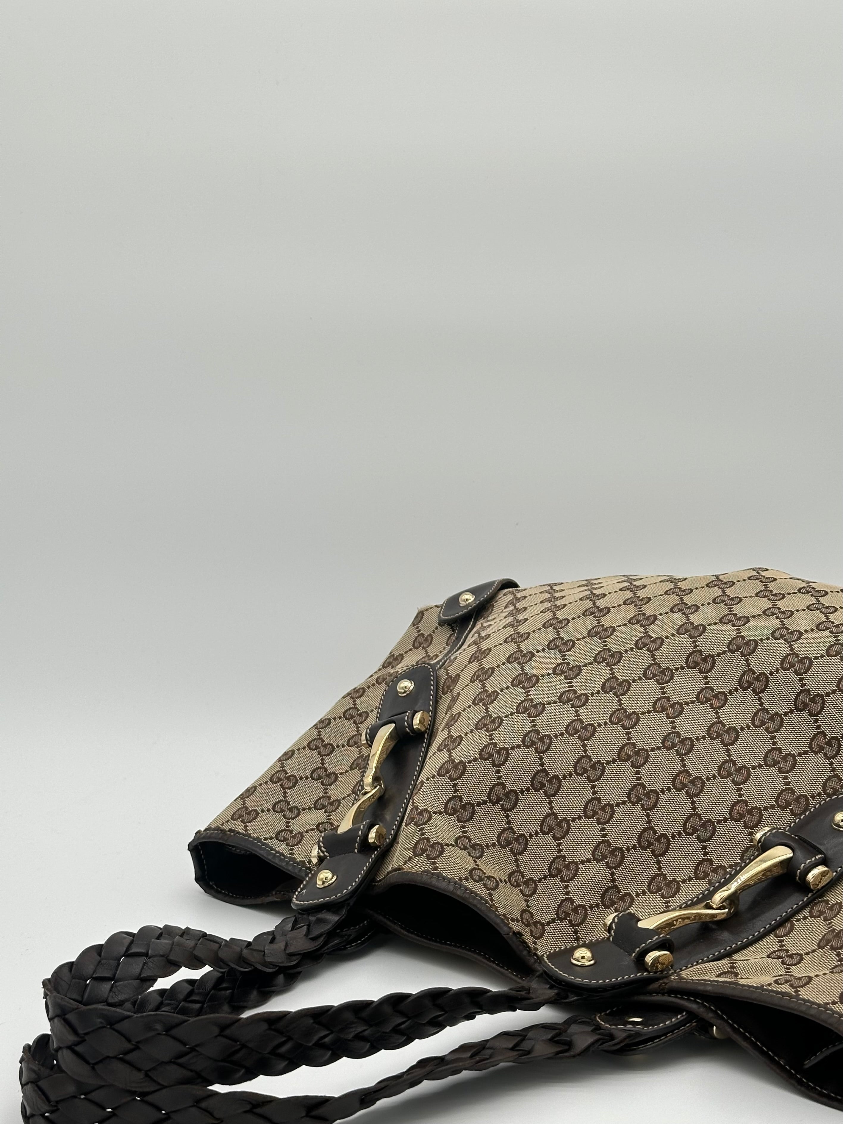 Gucci Pelham Canvas