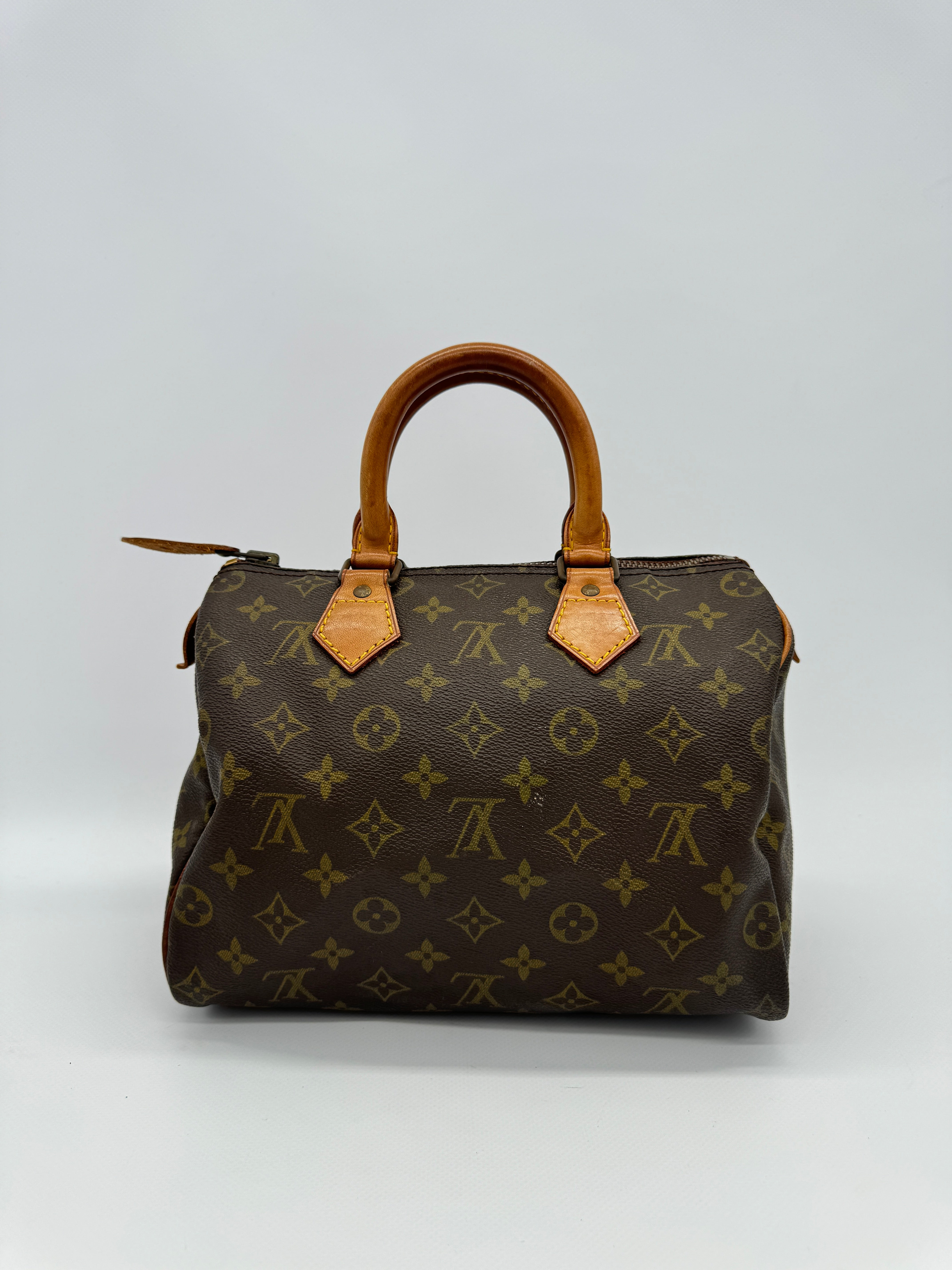 Louis Vuitton Speedy 25