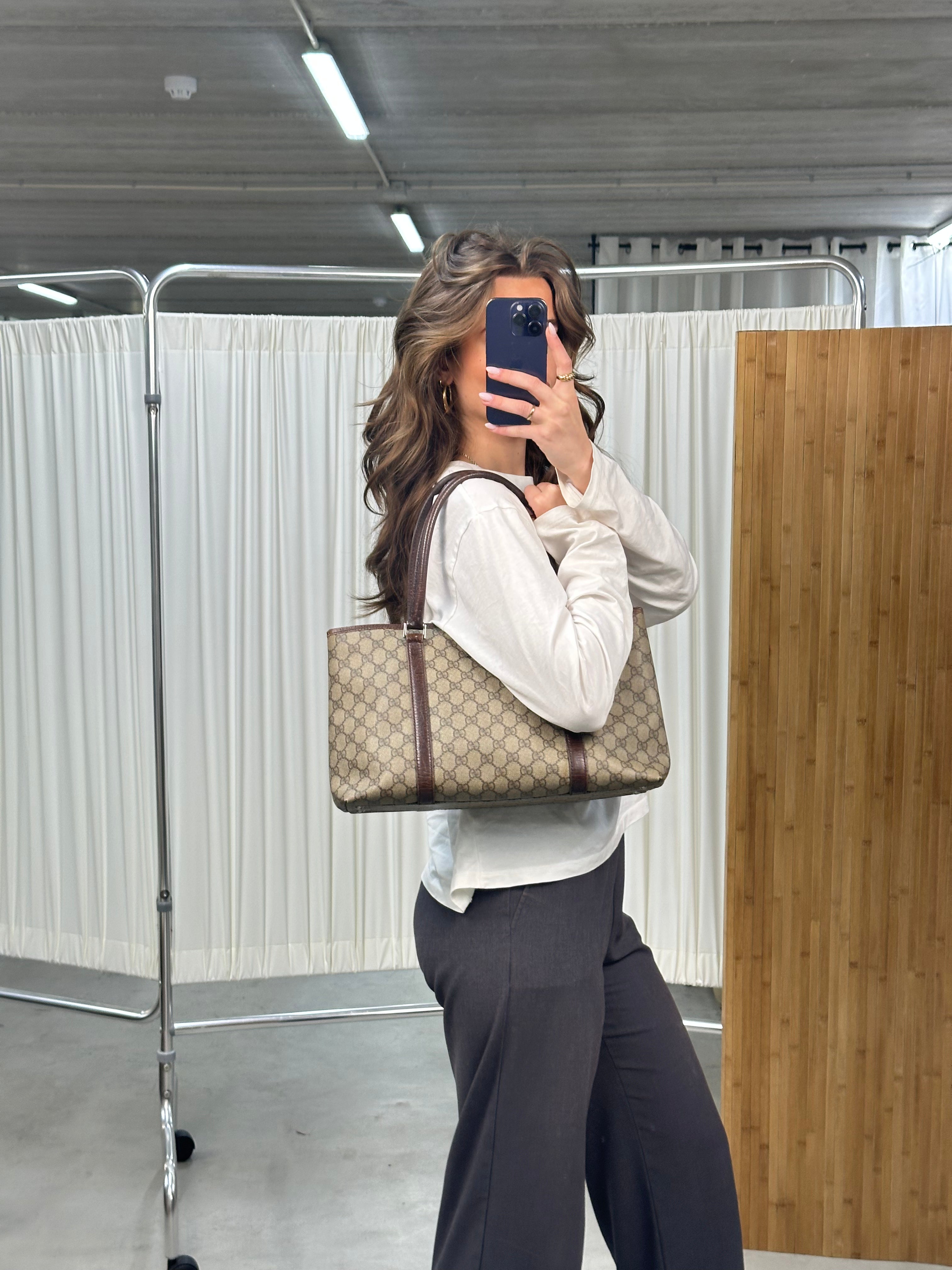 Gucci Medium Supreme Tote Bag