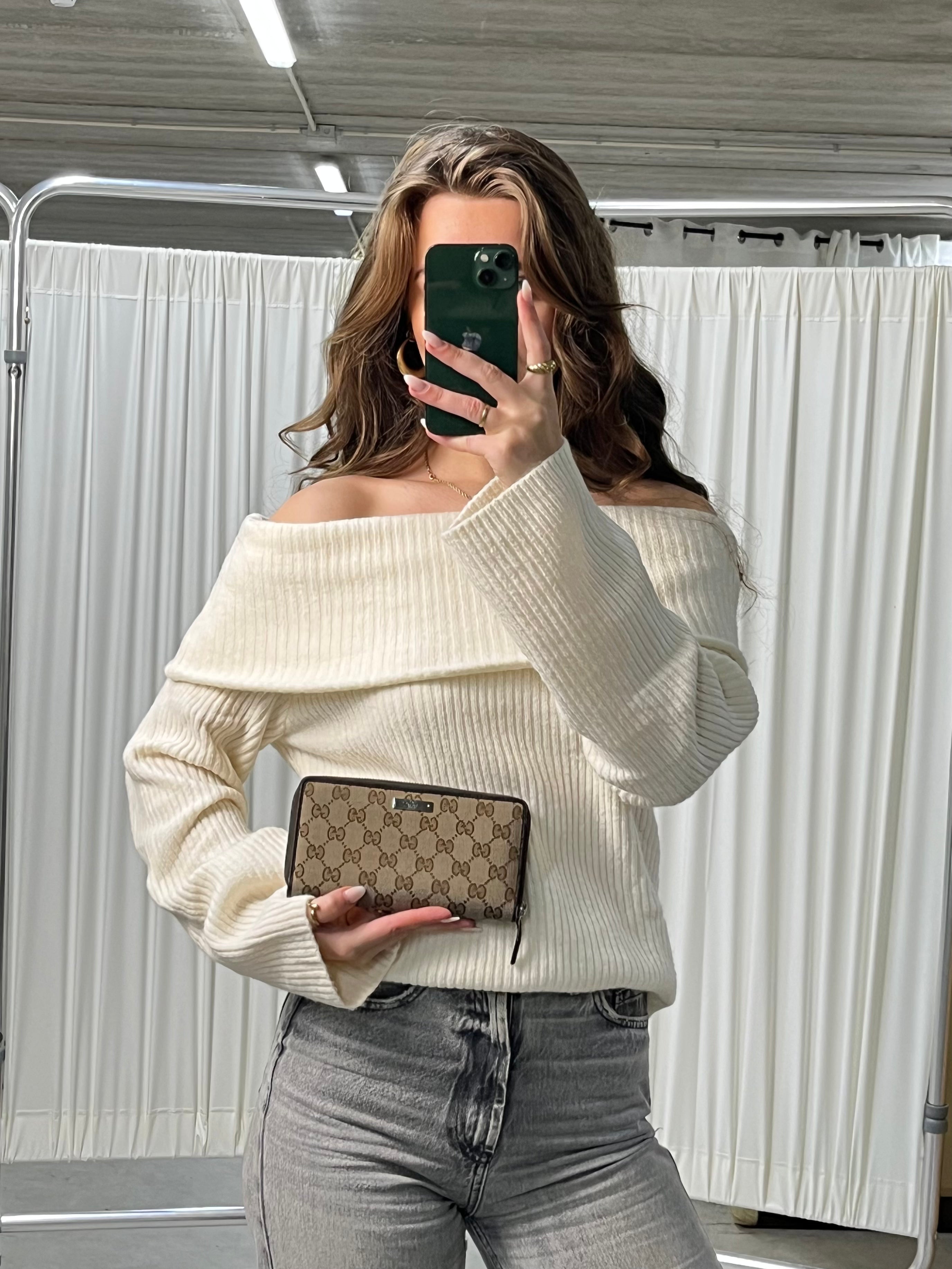 Gucci Zip Around Wallet