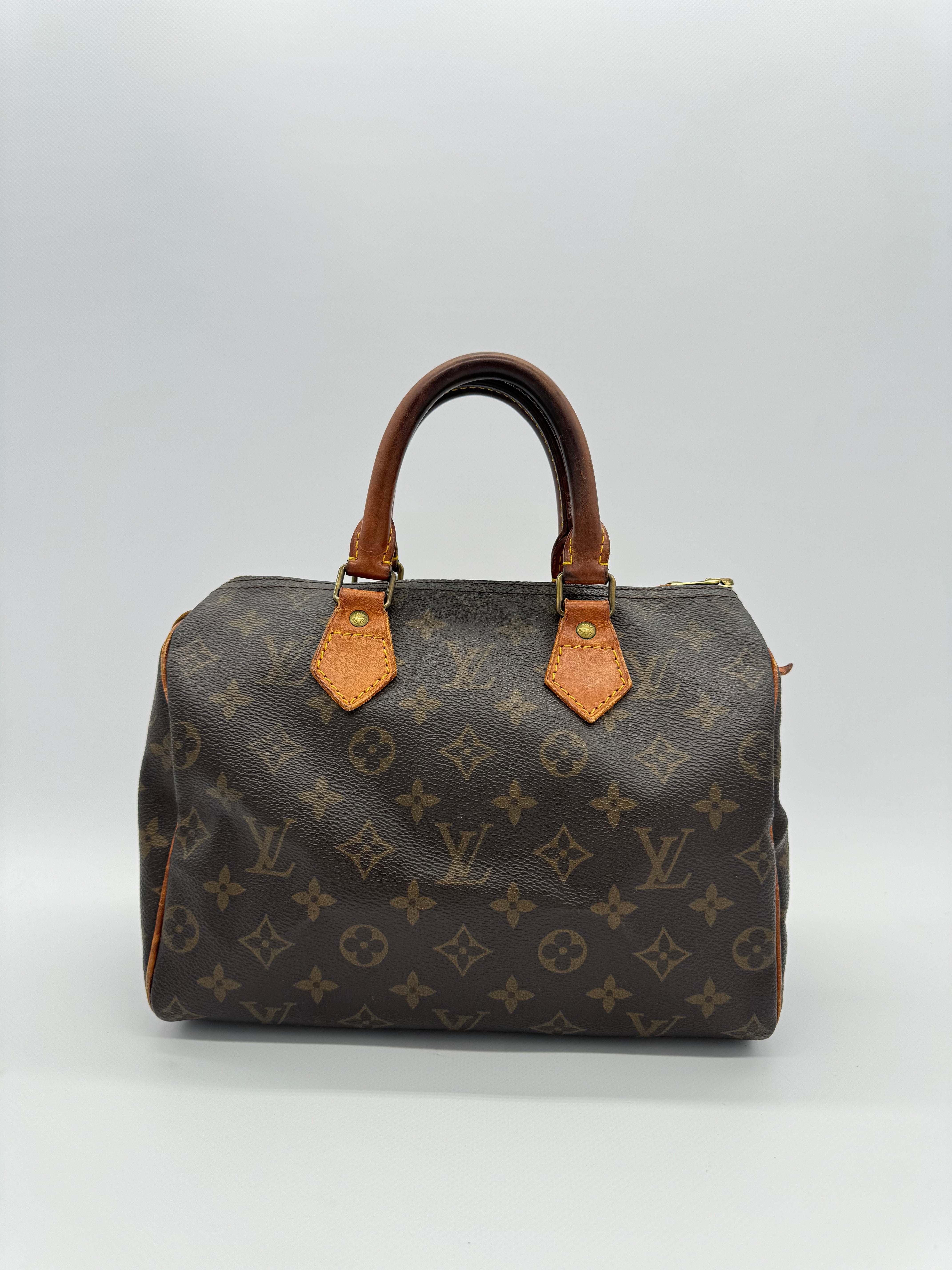 Louis Vuitton Speedy 25