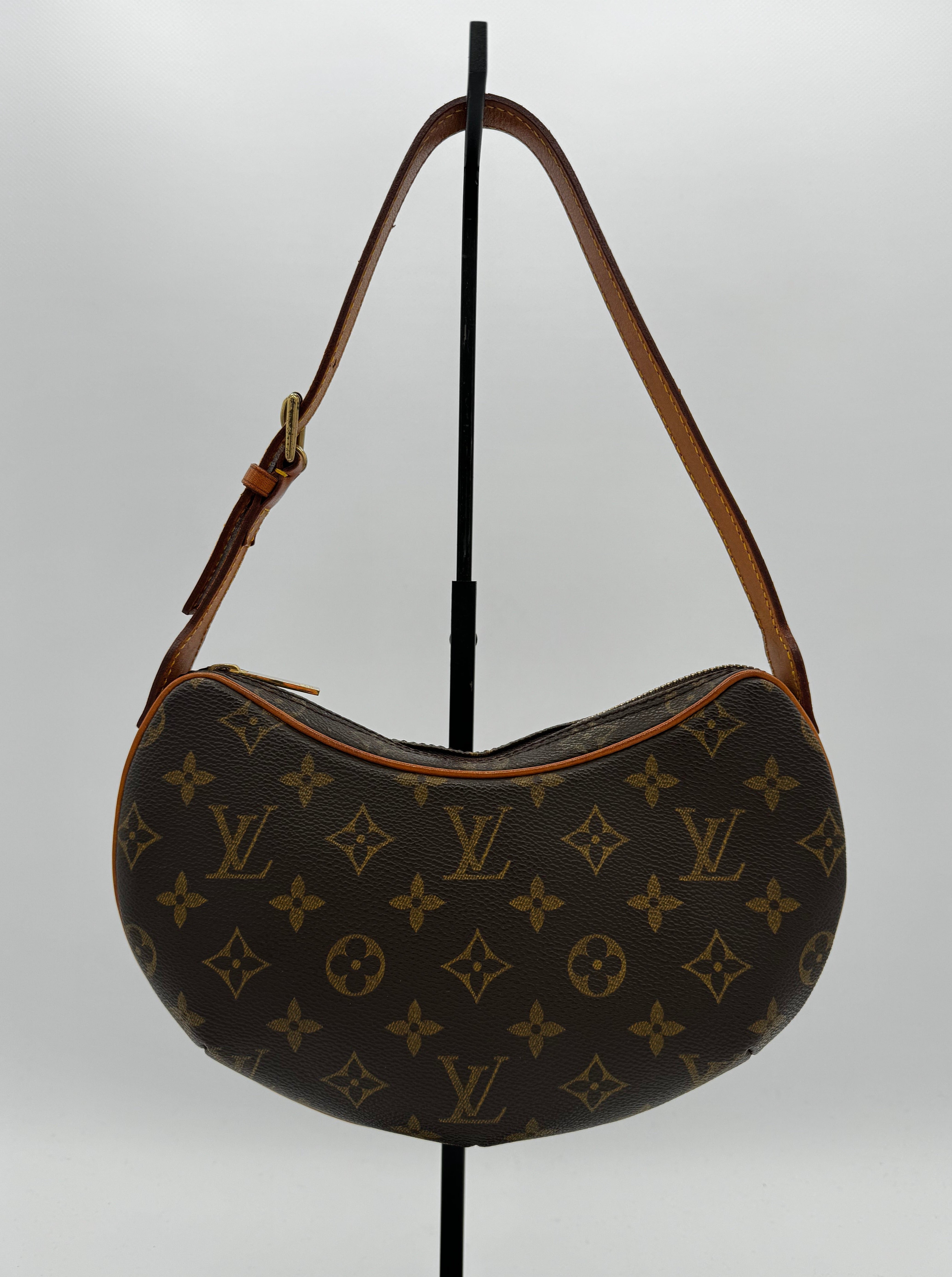 Louis Vuitton Croissant PM