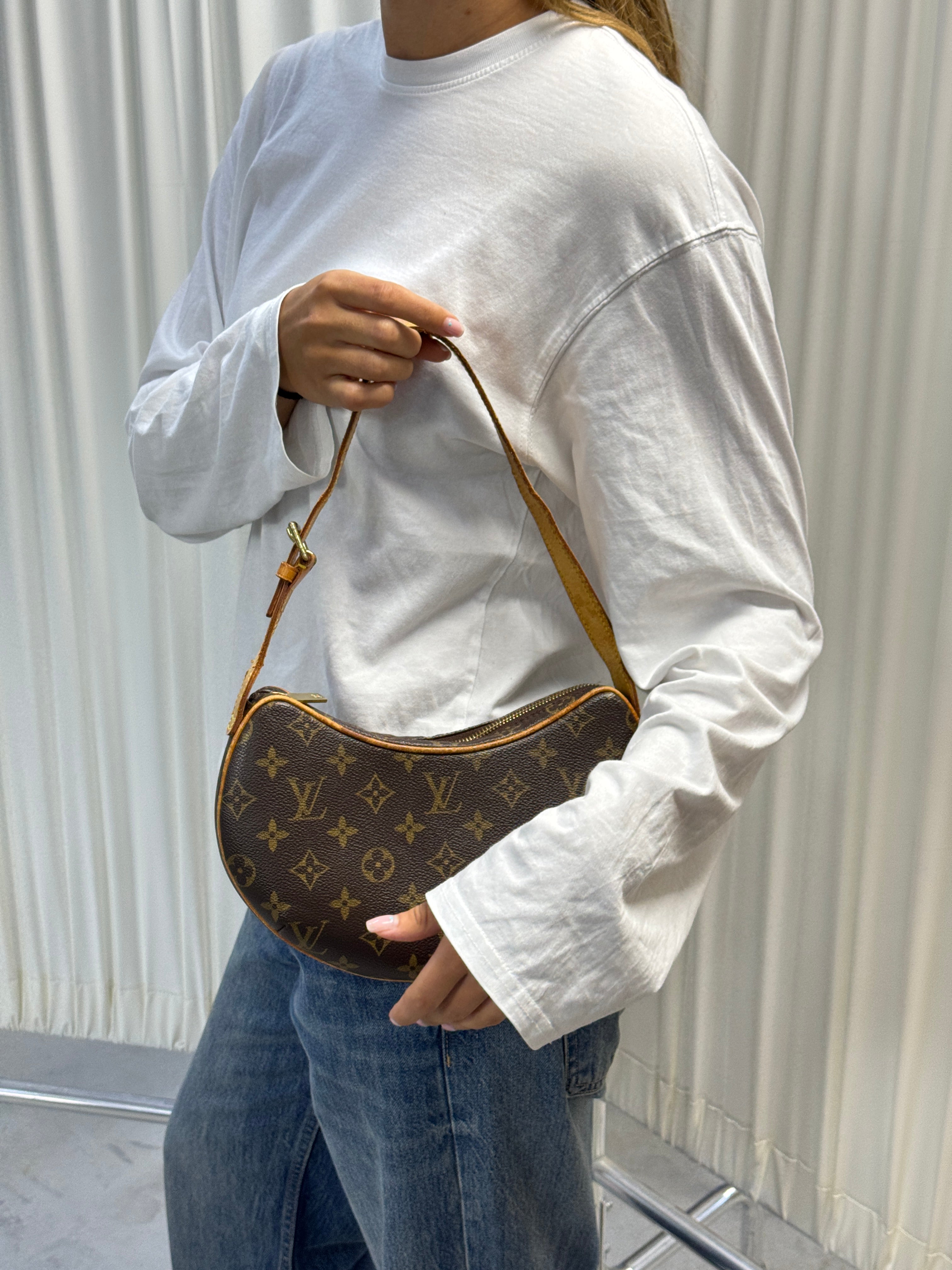 Louis Vuitton Croissant PM