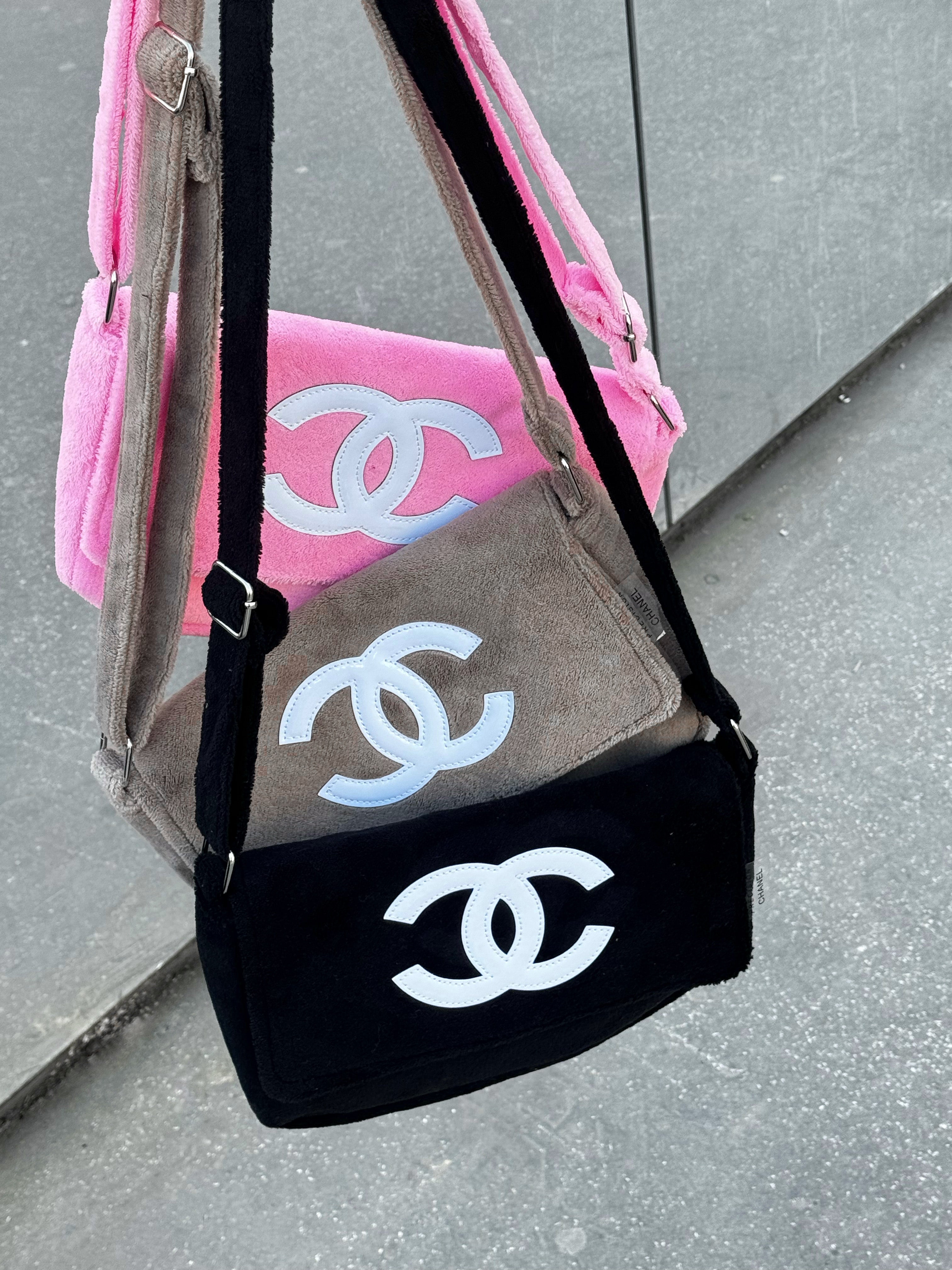Pre-loved Chanel Précision VIP Bag Pepper Luxury Vintage