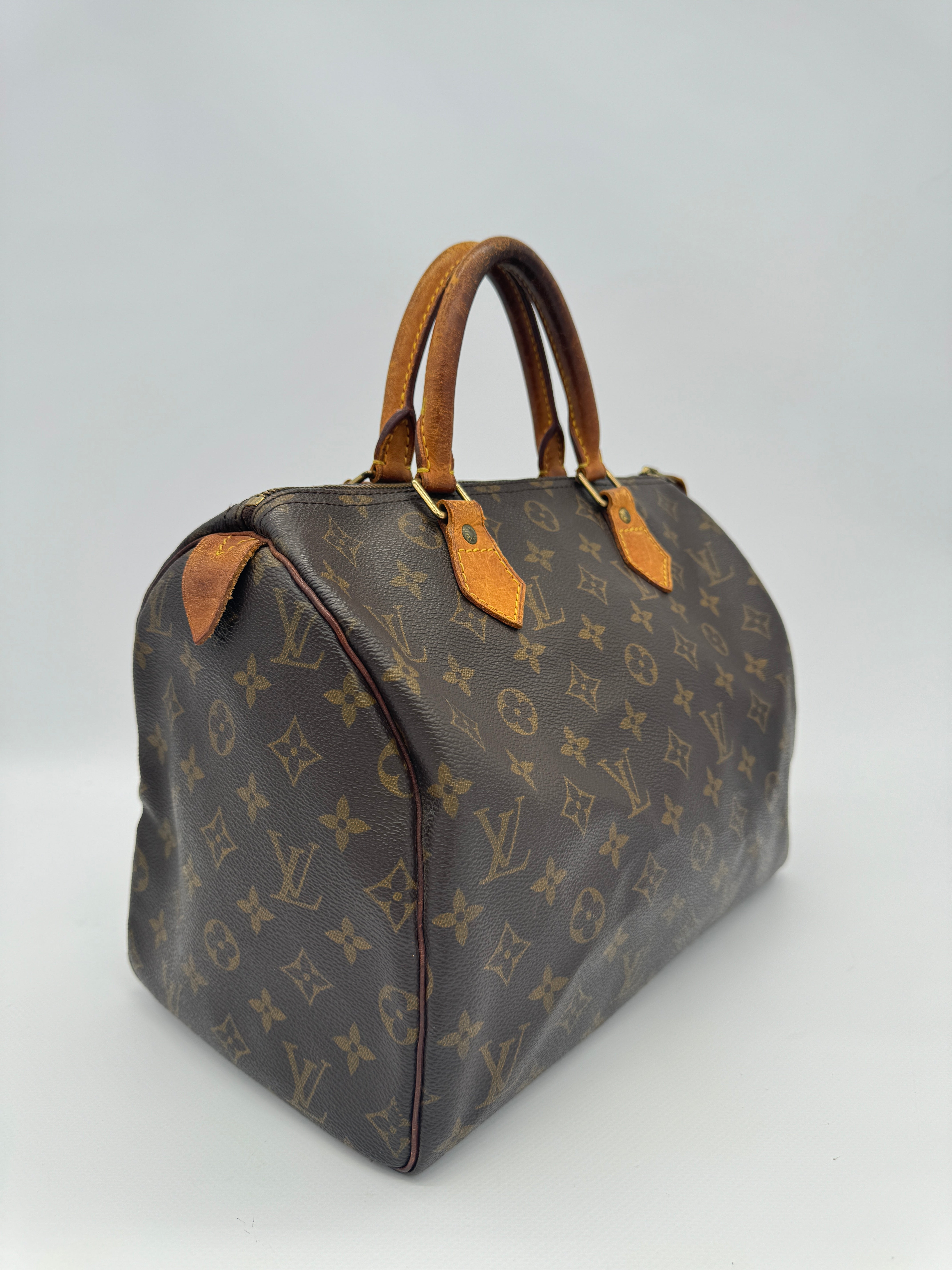 Louis Vuitton Speedy 30