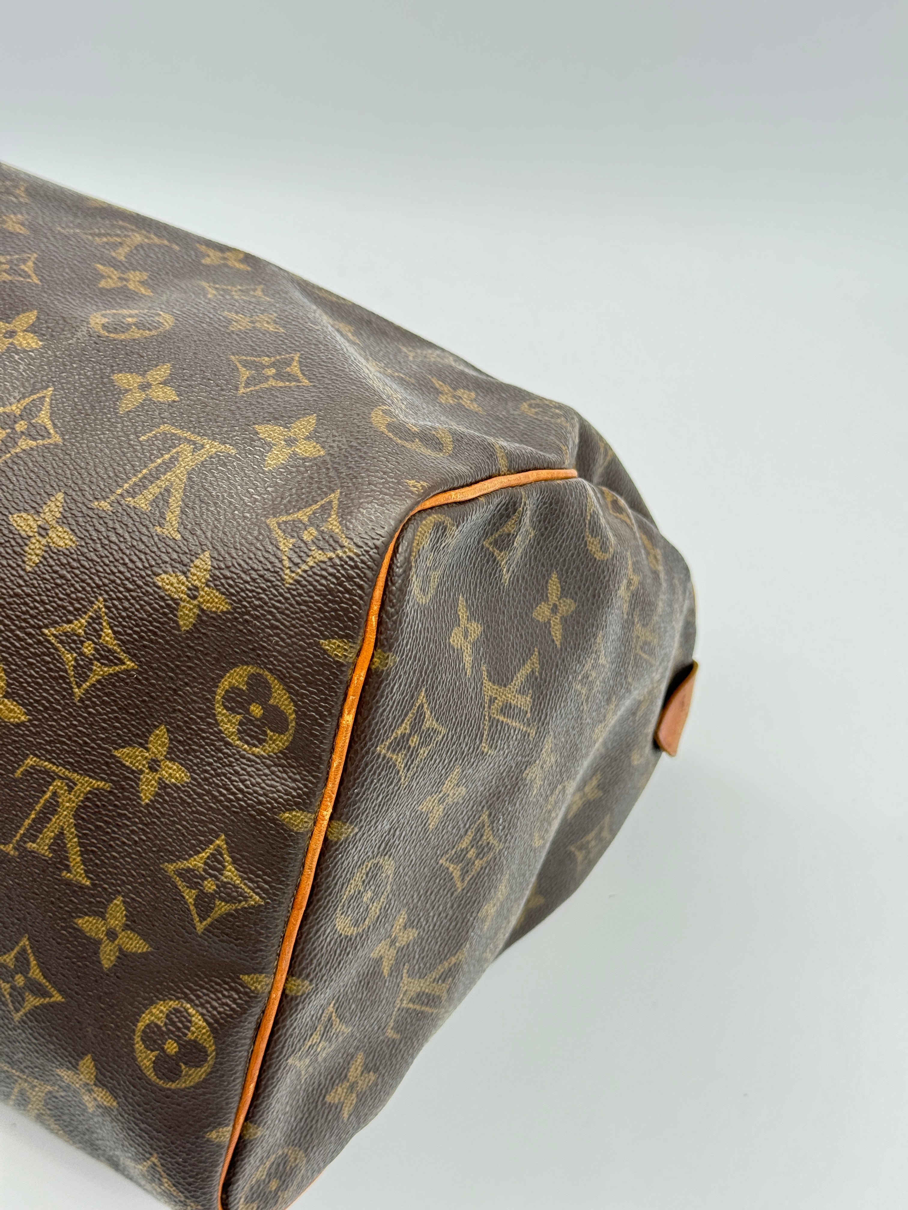 Louis Vuitton Speedy 35