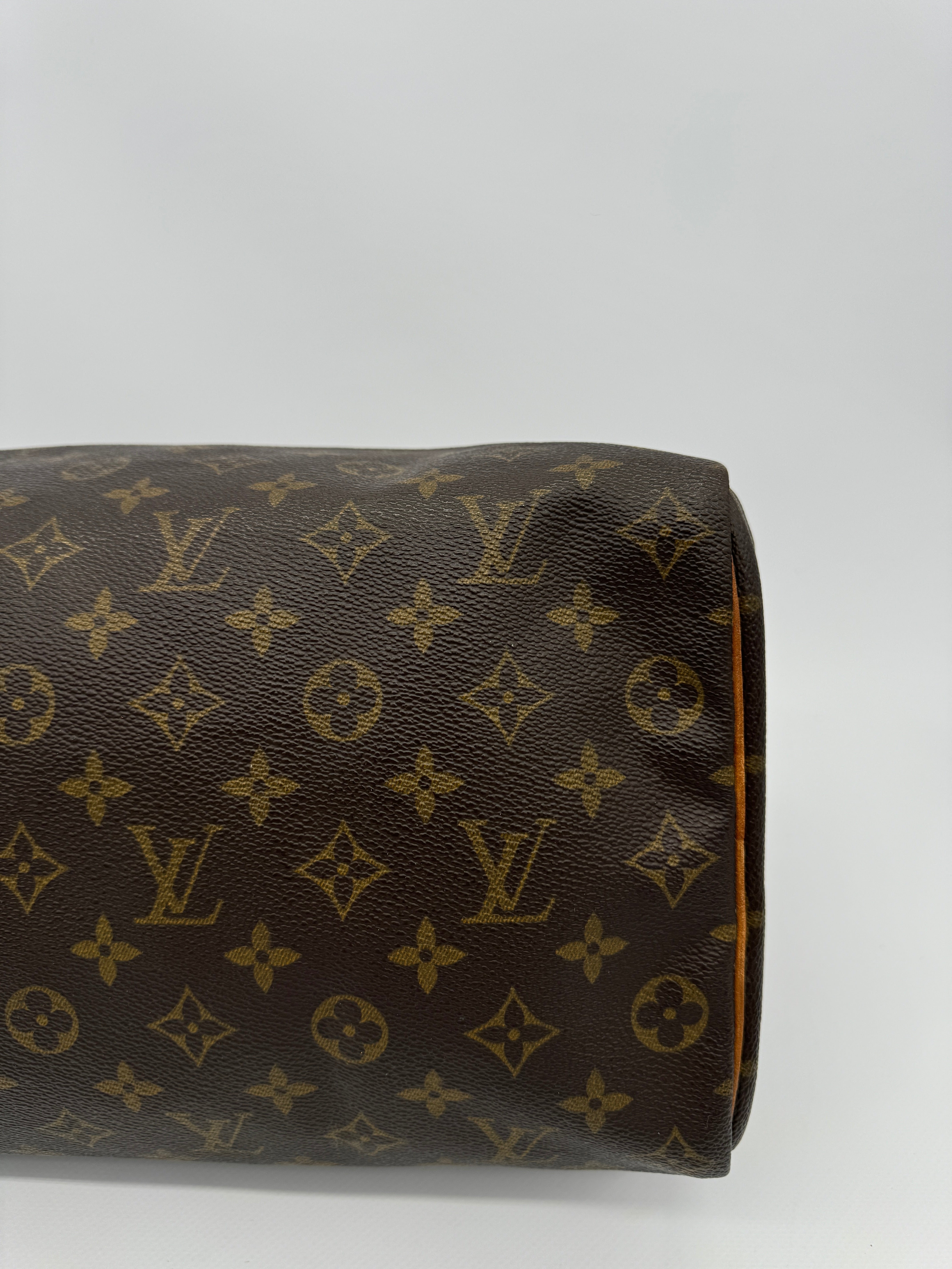 Louis Vuitton Speedy 35