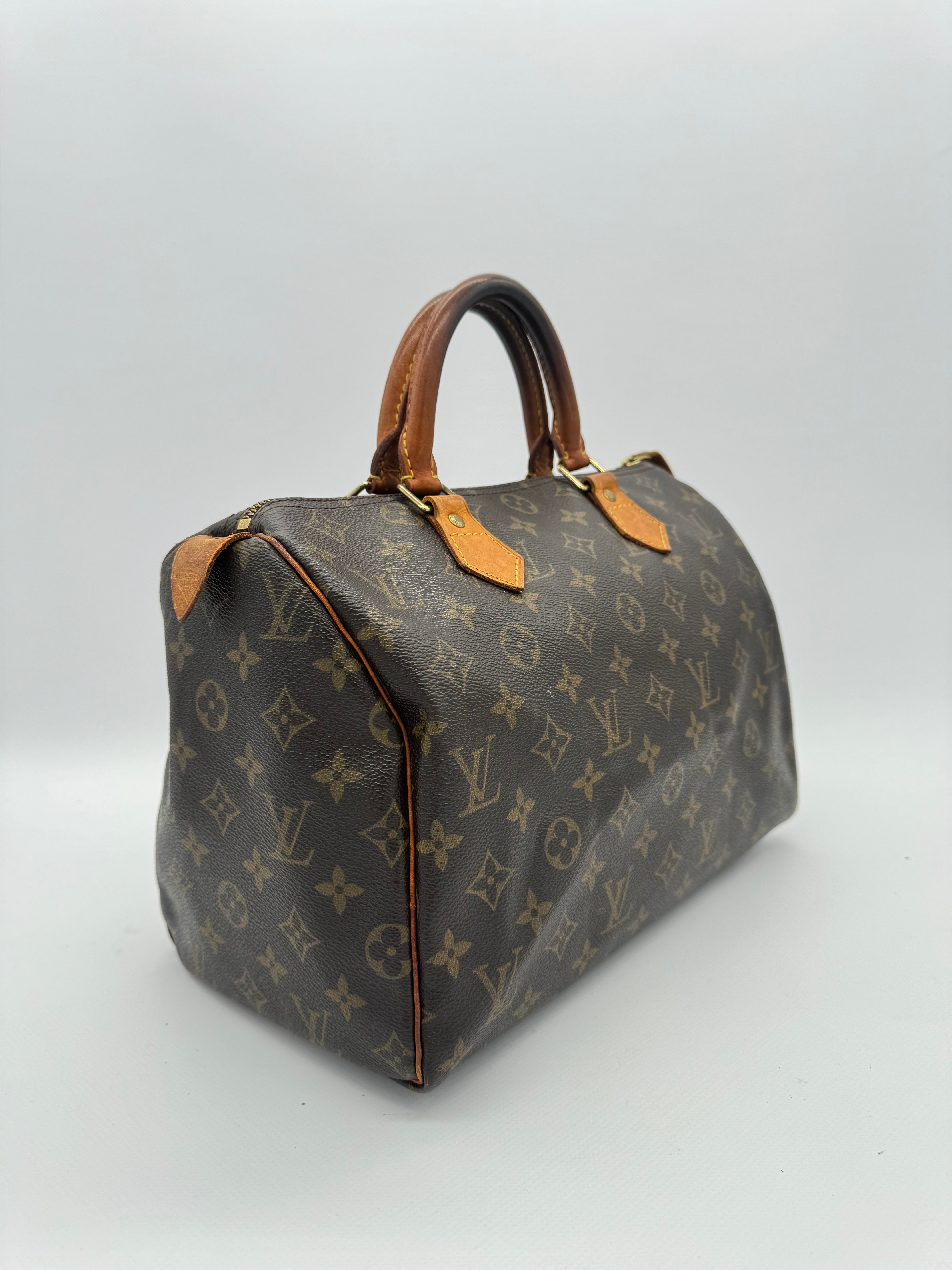 Louis Vuitton Speedy 30