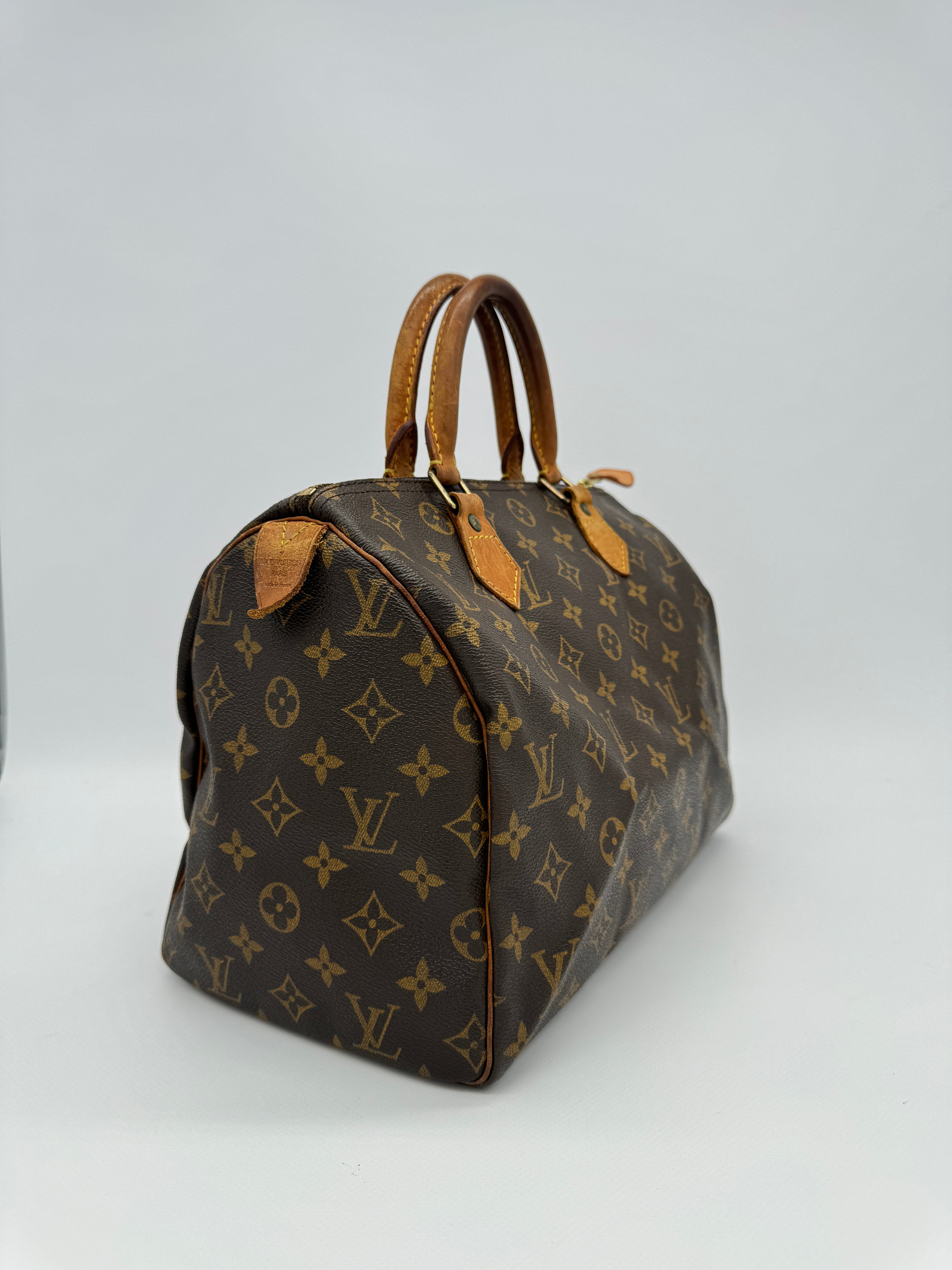 Louis Vuitton Speedy 30